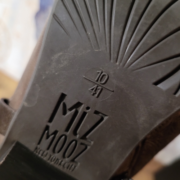 Miz Mooz Dale Ankle Boots. Distinctive Brown Patterned Cross Over Strap. - Picture 8 of 8